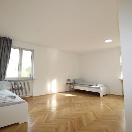 Apartmenthaus Kitzingen - Grosszuegige Wohnungen Fuer Je 6 Personen Mit Balkon Exteriér fotografie